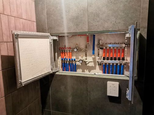 Люк под плитку Секрет 3.0, 2 створки 1150*1000 Люк под плитку Секрет 3.0, 2 створки 1150*1000